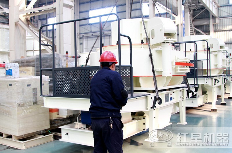 鵝卵石制砂機發(fā)貨現場 鵝卵石制砂機發(fā)貨現場