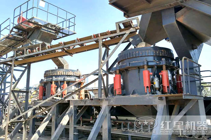 其他型號的小型打沙機作業(yè)現(xiàn)場 其他型號的小型打沙機作業(yè)現(xiàn)場