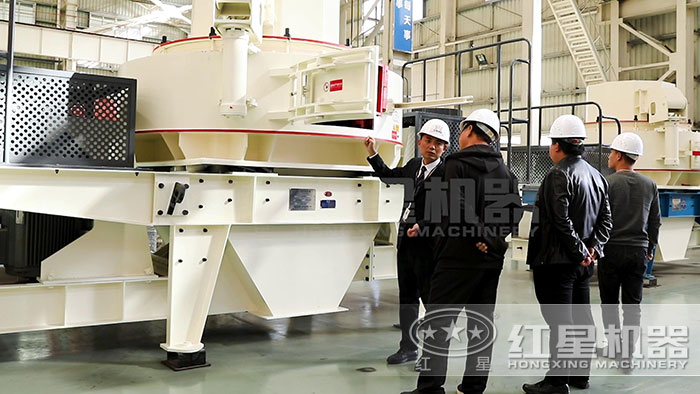 高大上的環(huán)保型制砂機設(shè)備 高大上的環(huán)保型制砂機設(shè)備