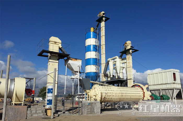 棒磨式制砂機現(xiàn)場 棒磨式制砂機現(xiàn)場