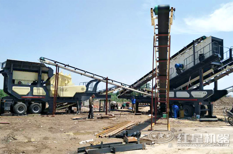 運(yùn)行中的破碎生產(chǎn)線 運(yùn)行中的破碎生產(chǎn)線