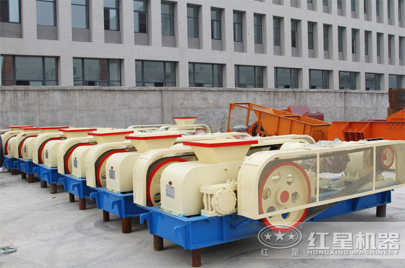 對輥制砂機實拍 對輥制砂機實拍