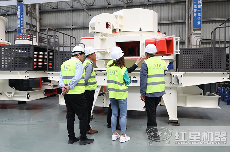 石頭制砂機(jī)投資大嗎？球磨機(jī)和制砂機(jī)哪個制砂效果好