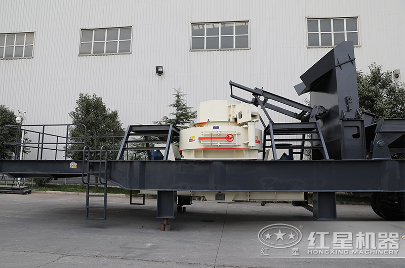 行走生產(chǎn)的輪胎移動(dòng)制砂設(shè)備 行走生產(chǎn)的輪胎移動(dòng)制砂設(shè)備