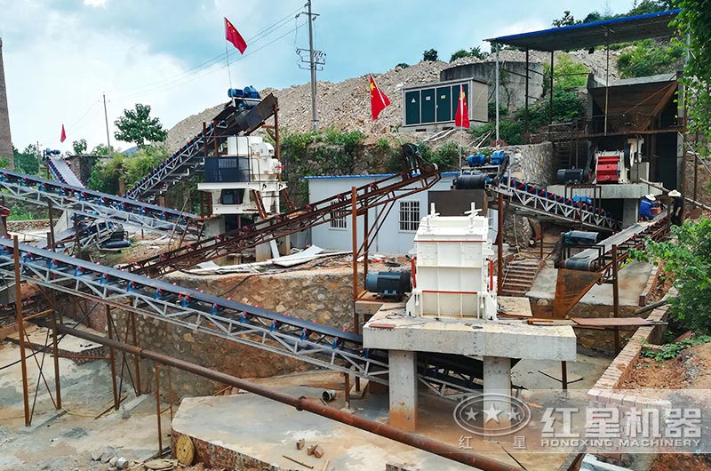 反擊破碎機(jī)現(xiàn)場(chǎng) 反擊破碎機(jī)現(xiàn)場(chǎng)