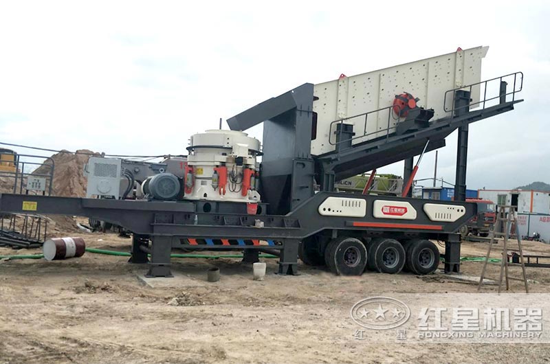移動圓錐破碎機設備現(xiàn)場 移動圓錐破碎機設備現(xiàn)場