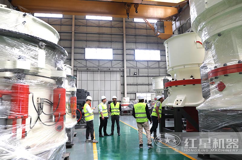 客戶(hù)參觀紅星車(chē)間 客戶(hù)參觀紅星車(chē)間