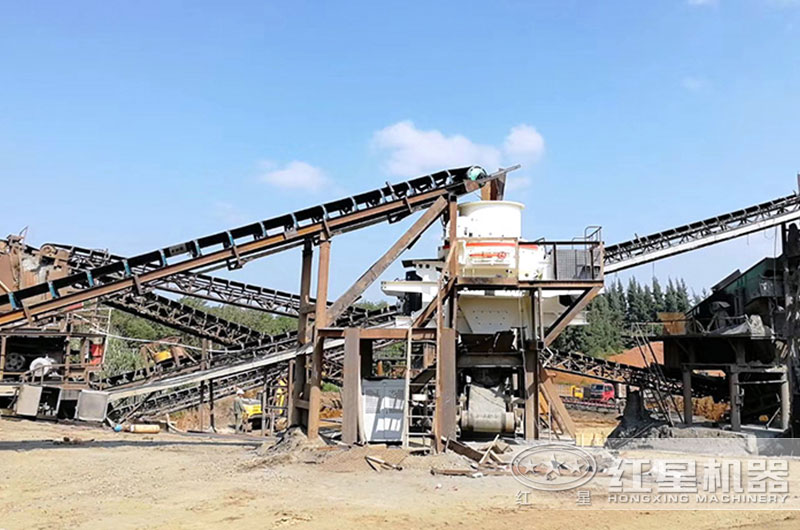 河卵石制砂機生產(chǎn)現(xiàn)場 河卵石制砂機生產(chǎn)現(xiàn)場