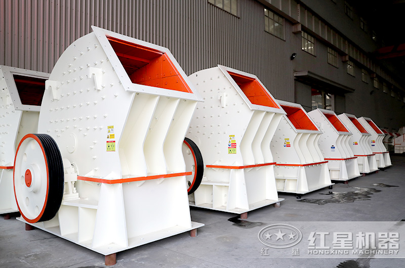PCZ型重錘式破碎機(jī)，碎石一次成型