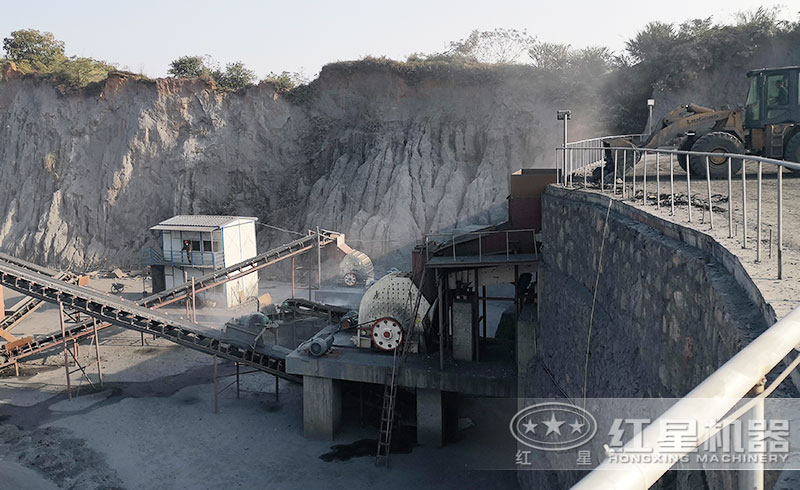 PCZ1615重錘式破碎機(jī)產(chǎn)量是多少？多少錢一臺(tái)？