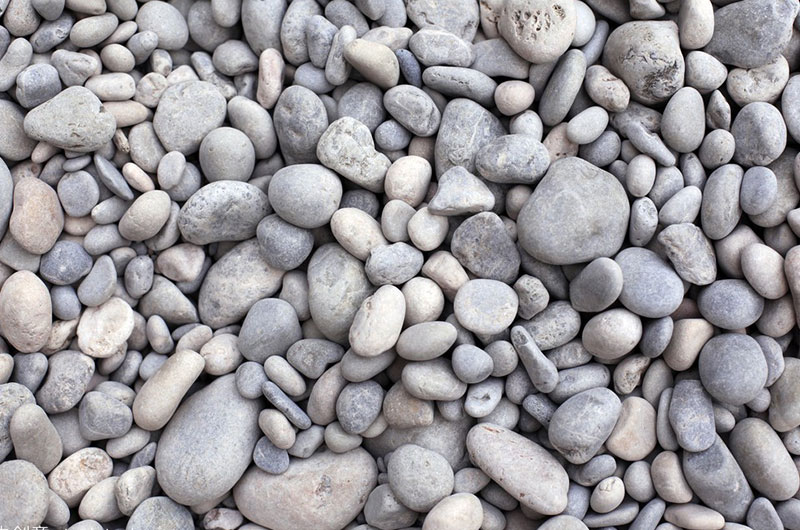 我國卵石資源豐富，破碎成砂用途廣