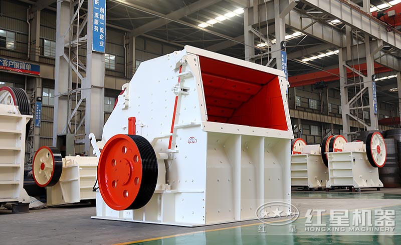 想買一臺(tái)破碎礦石的1315反擊破，多少錢？廠家給送貨嗎？