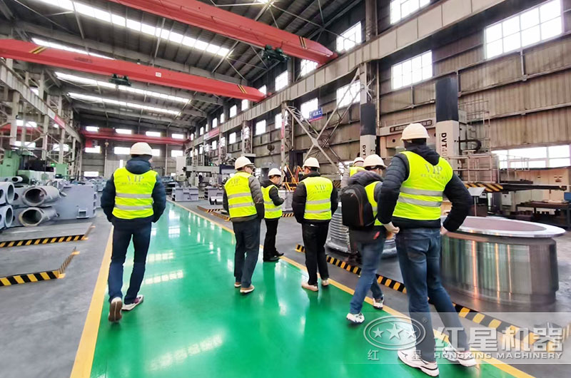 客戶來(lái)廠考察設(shè)備 客戶來(lái)廠考察設(shè)備