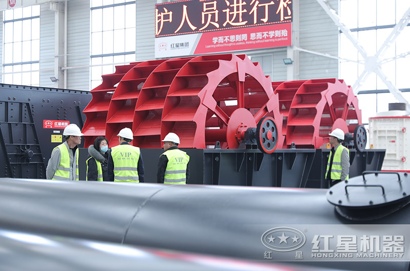 時(shí)產(chǎn)300噸洗沙機(jī)型號(hào)大全_多少錢(qián)一臺(tái)？