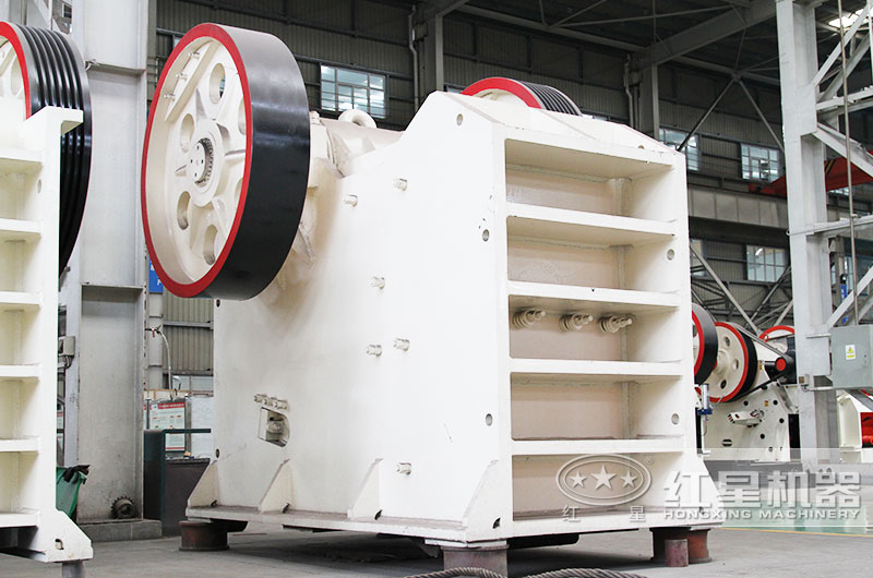 石頭破碎需要辦理什么手續(xù)？用什么破碎機(jī)？